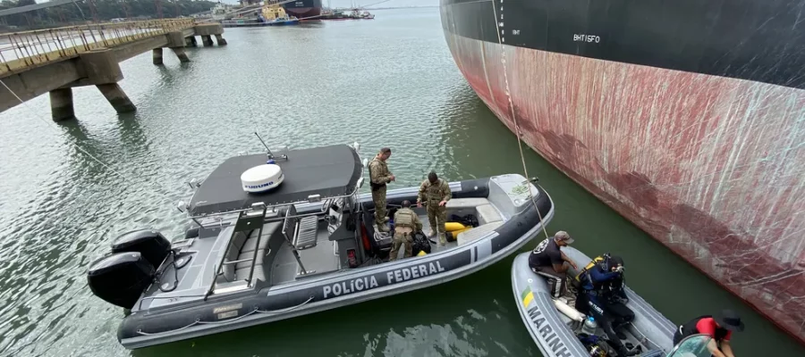 Mergulhadores, navios e drogas ocultas: PF descobre rota sofisticada de tráfico internacional